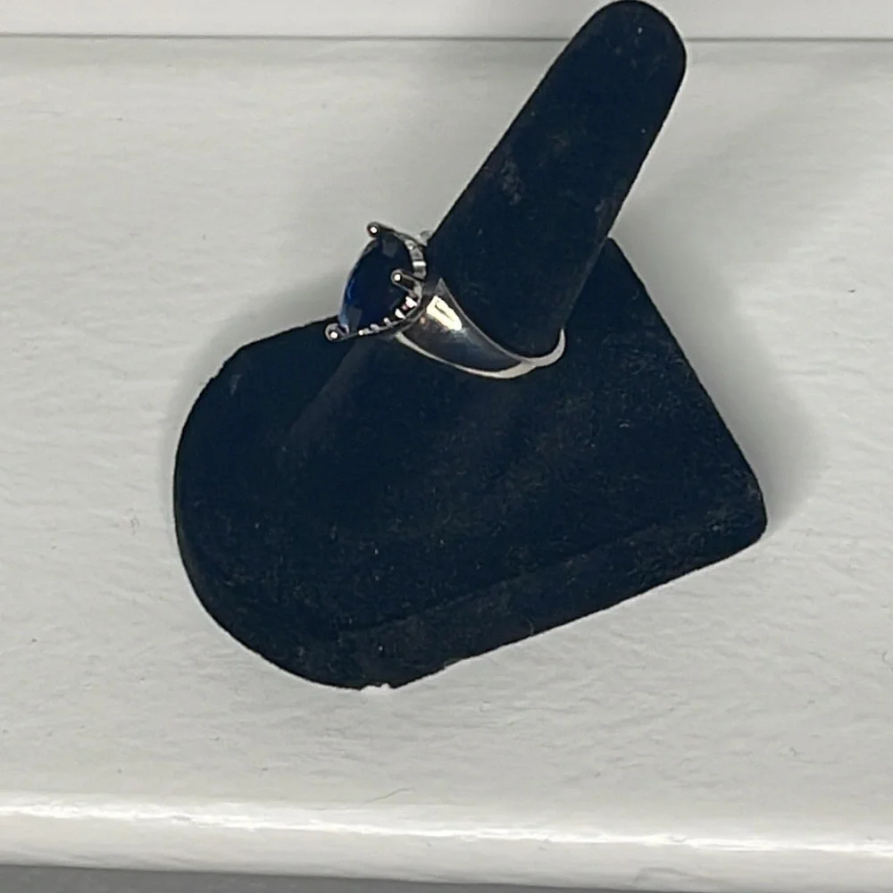 D&p Sterling Silver Ring. - Picture 8 of 11